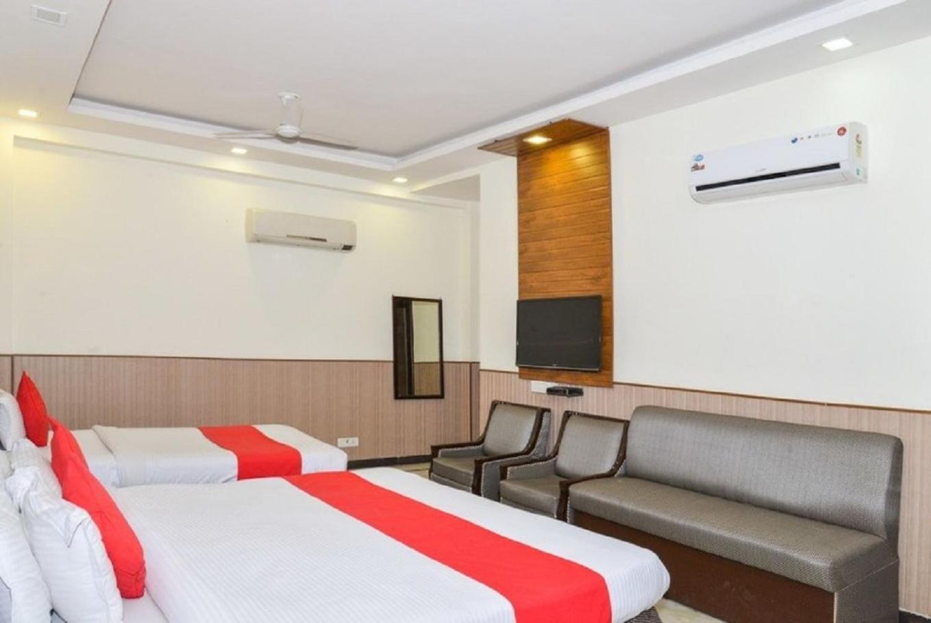 Hotel Shanti House New Delhi Karnail Singh Stadium Gate No 1 Bagian luar foto