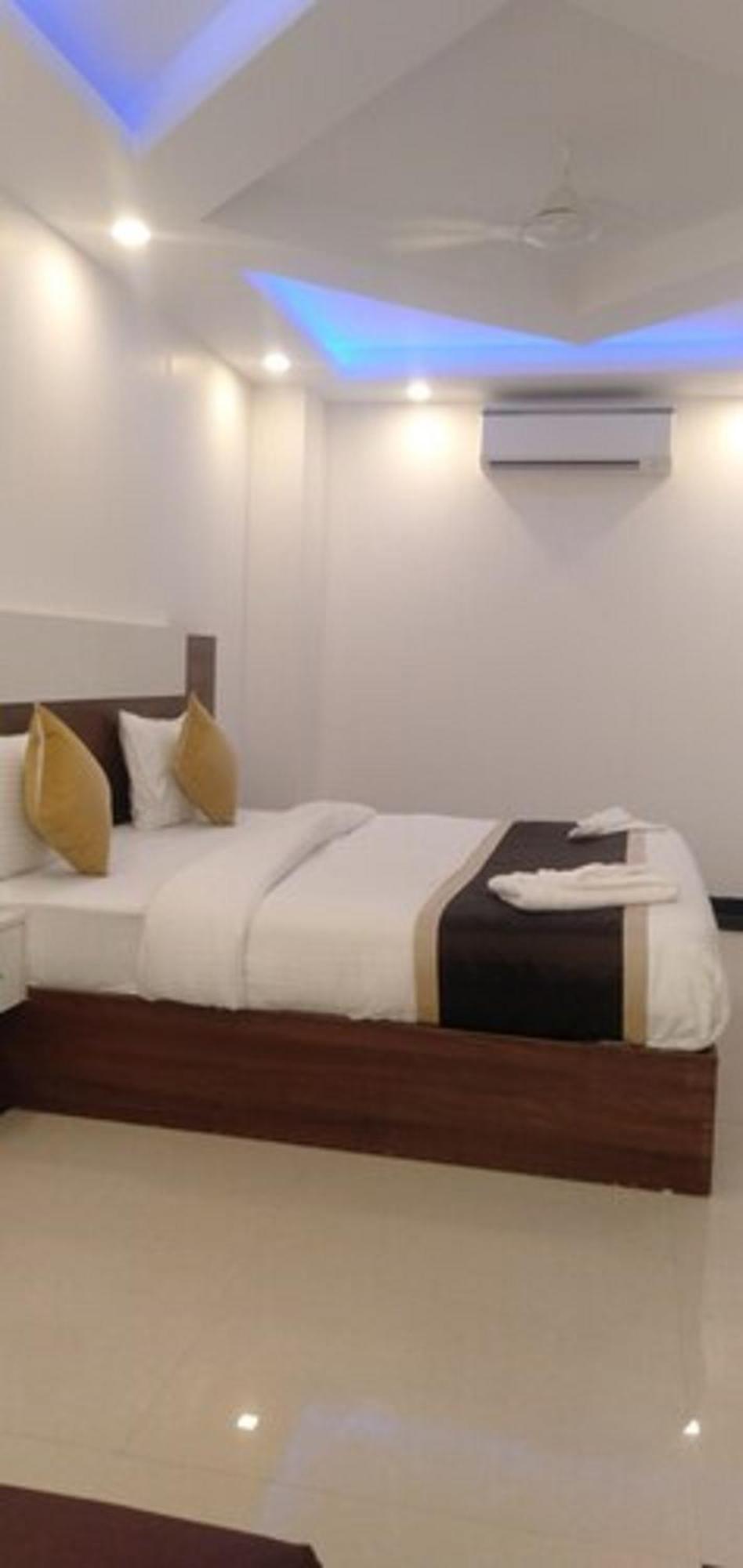 Hotel Shanti House New Delhi Karnail Singh Stadium Gate No 1 Bagian luar foto