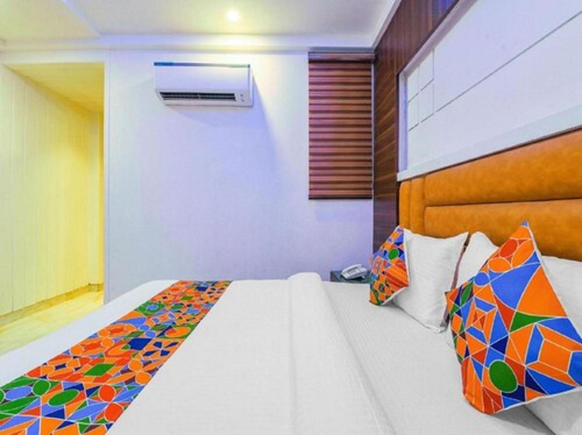 Hotel Shanti House New Delhi Karnail Singh Stadium Gate No 1 Bagian luar foto