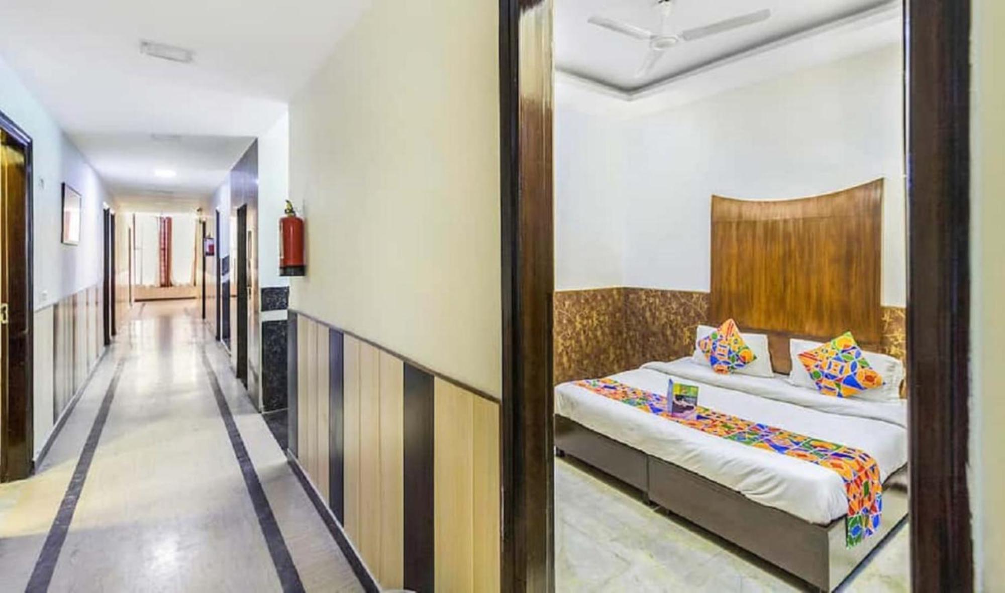 Hotel Shanti House New Delhi Karnail Singh Stadium Gate No 1 Bagian luar foto